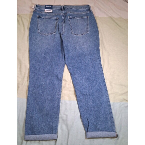 Old Navy Women’s Mid-Rise Boyfriend Jeans Size 10 Medium Wash NWT - Picture 4 of 8